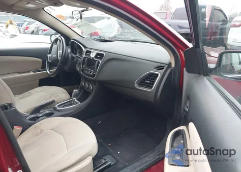 2011 Chrysler 200 Touring z USA, uszkodzony, nr VIN 1C3BC1FB9BN503955